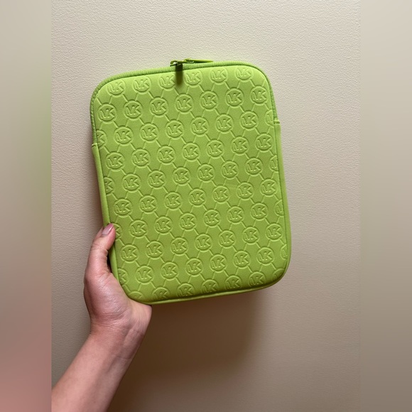 Micheal Kors İPad Sleeve Case - Picture 6 of 9